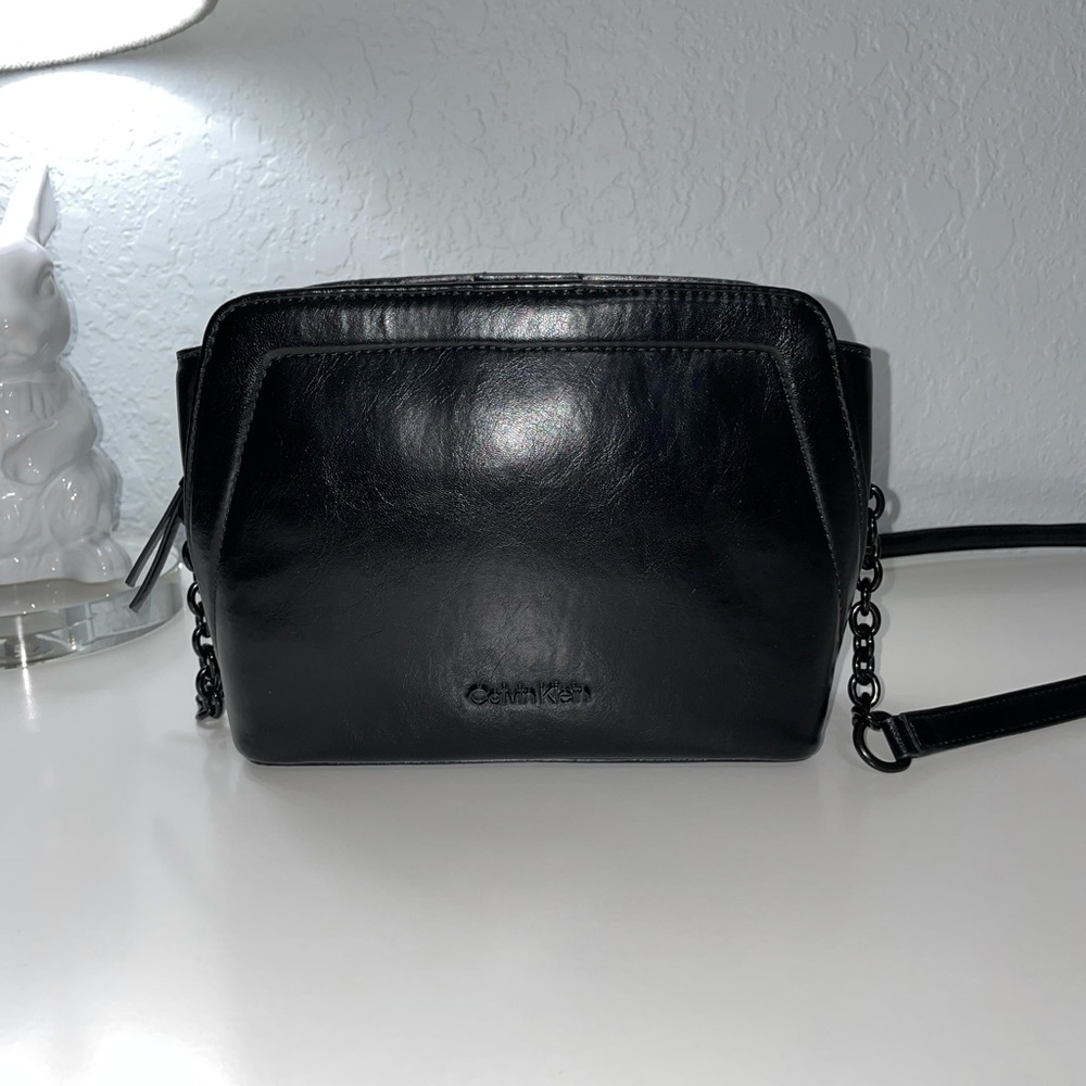 NWOT Calvin Klein black leather purse